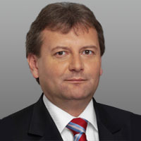 Hiller István